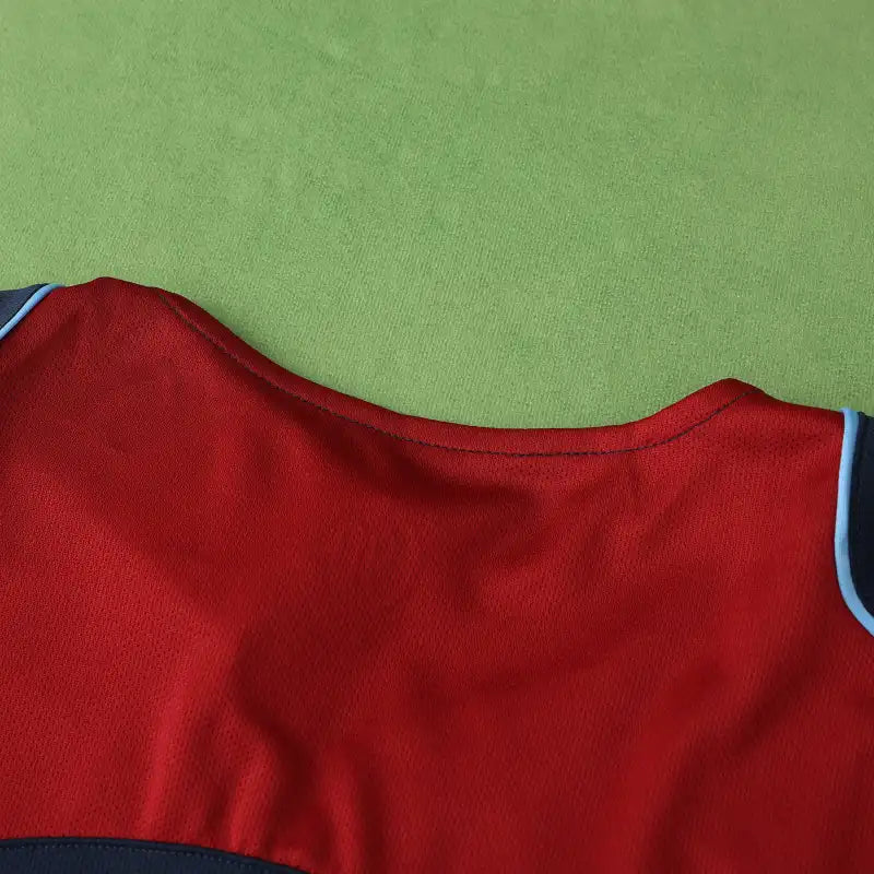 Club Atlético de Madrid Away Retro Fan Version 04/05 Season Jersey
