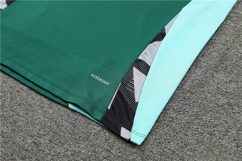 Manchester United 24/25 Green/Black Training Suit
