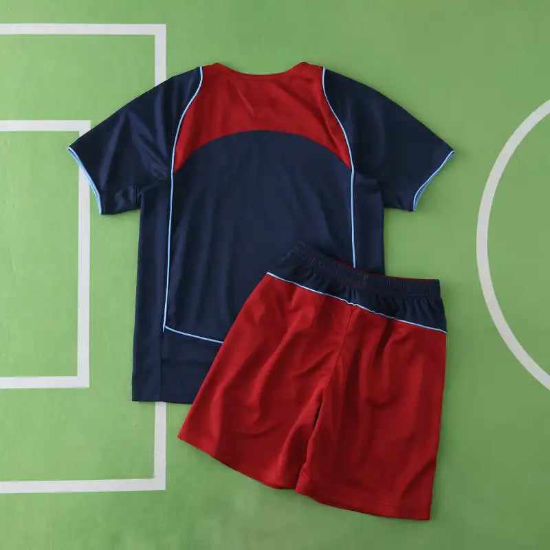 Club Atlético de Madrid Away Retro Kids Kit 04/05 Season