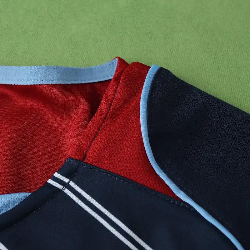 Club Atlético de Madrid Away Retro Fan Version 04/05 Season Jersey