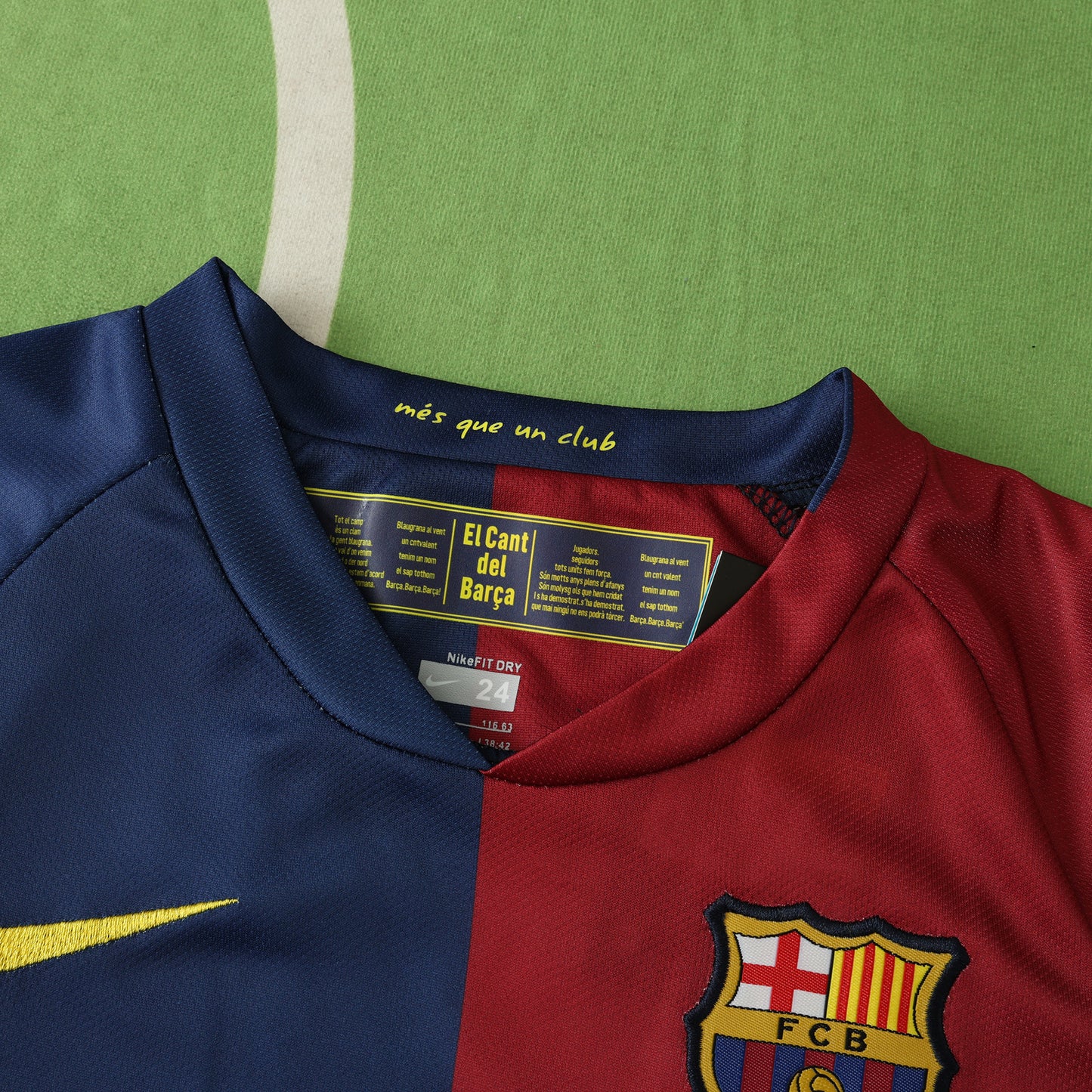 F.C. Barcelona Home Kids Kit 08/09 Season