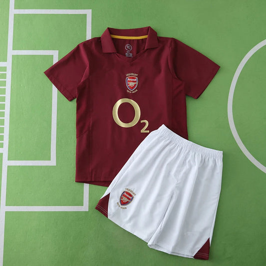 Arsenal F.C. Home Retro Kids Kit 05/06 Season