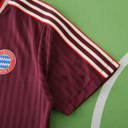 Fußball-Club Bayern München Retro T-Shirt 24/25 Season