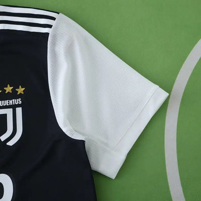 Juventus F.C. Home Retro Fan Version 19/20 Season Jersey