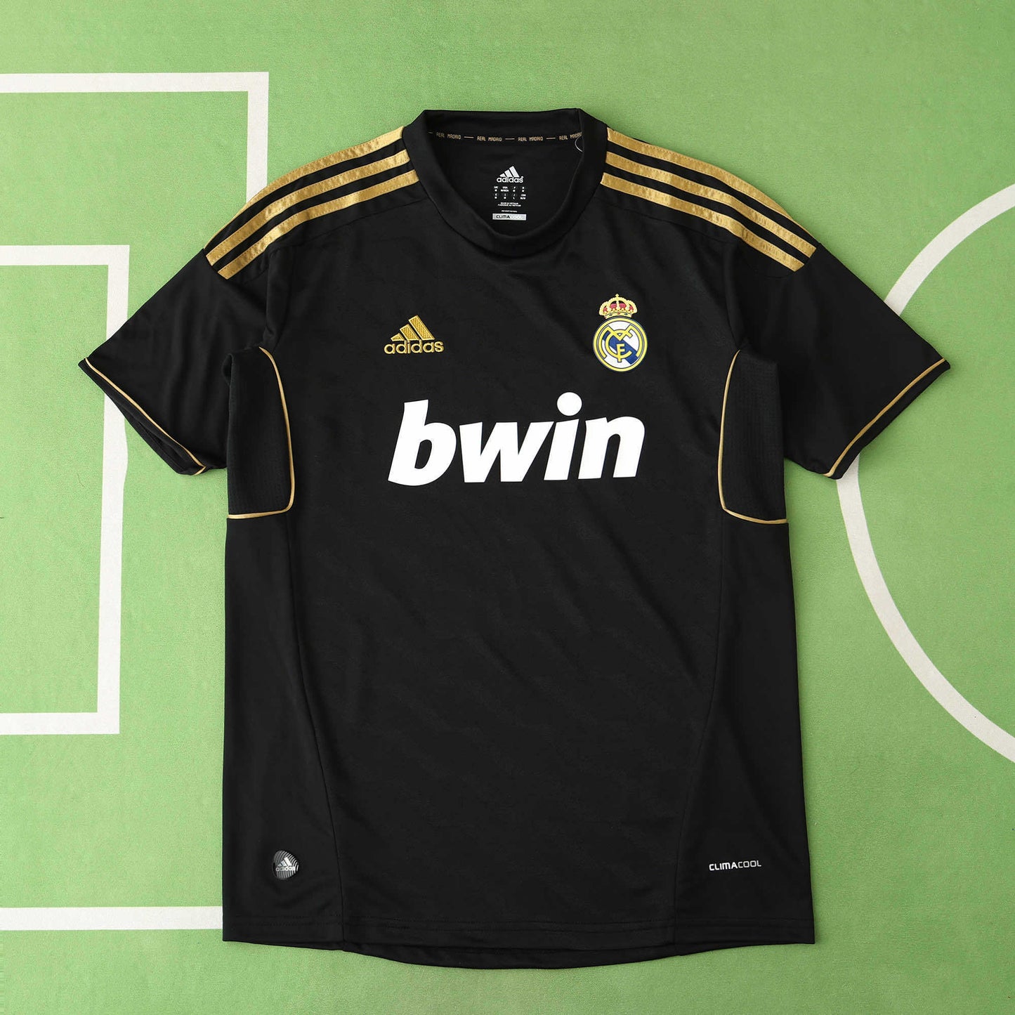 Real Madrid CF Away Retro 11/12 Season Jersey
